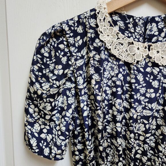 Vintage Stuart Alan Dress 8 Navy Floral Lace Peter Pan Collar Smocked Waist - Picture 8 of 11